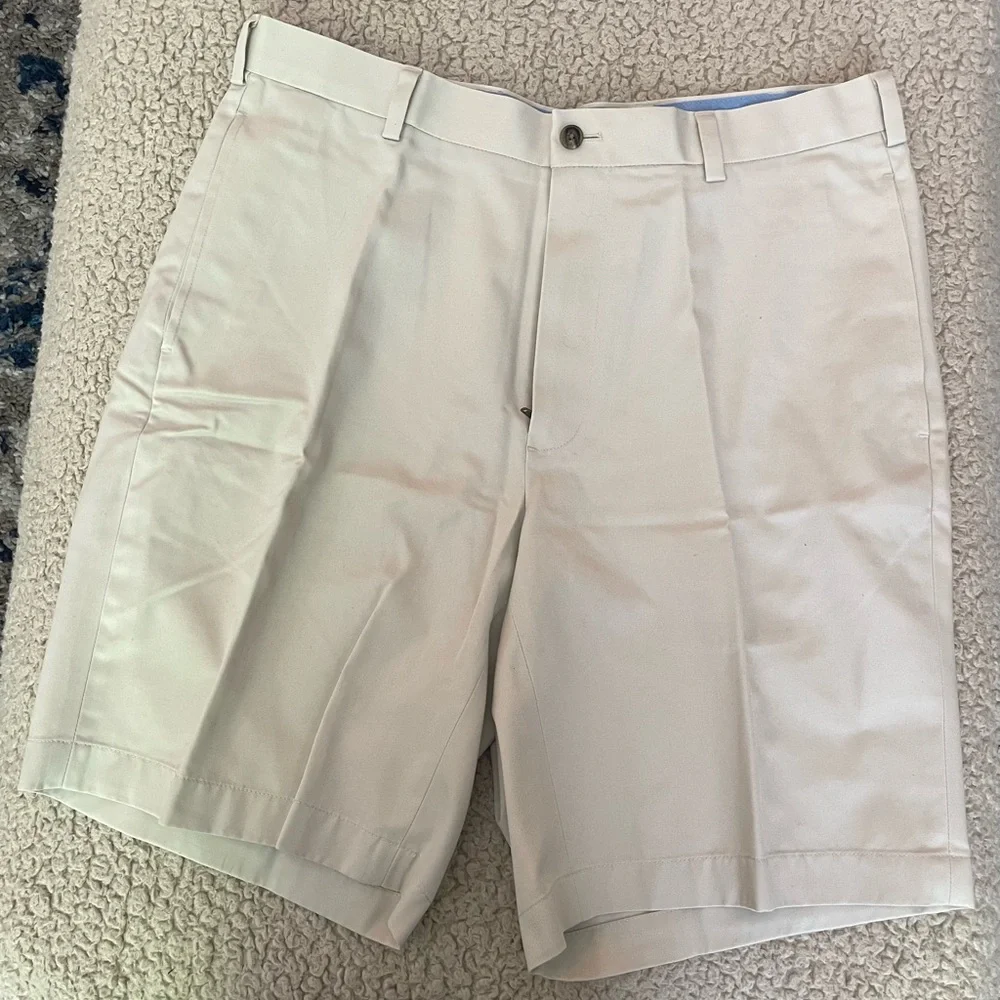 Brooks Brothers Chino Shorts - Picture 1 of 4